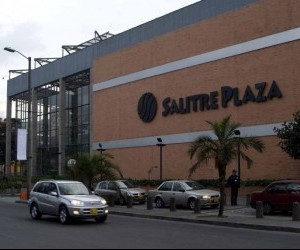 Salitre Plaza Mall Source: bogotaoccidente.com